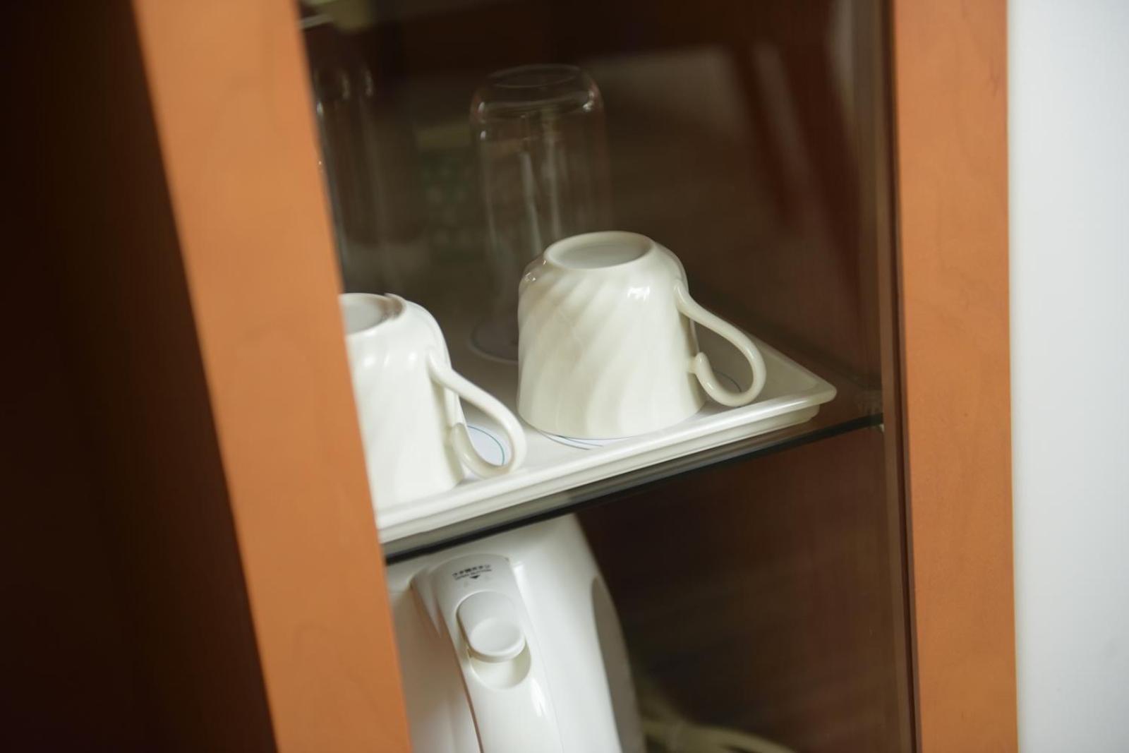 Narita Tobu Hotel Airport Екстер'єр фото The coffee machine is placed in a drawer